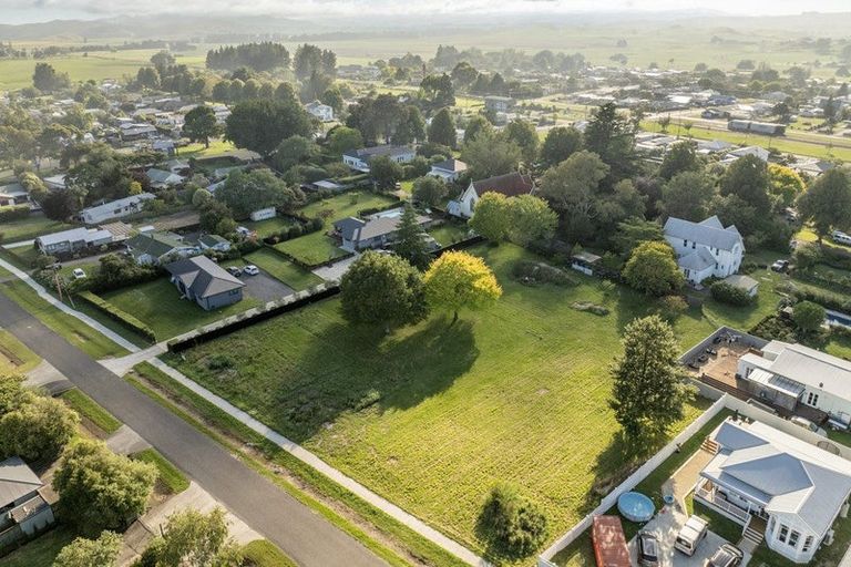 Photo of property in 15 Rochfort Street, Otane, 4202