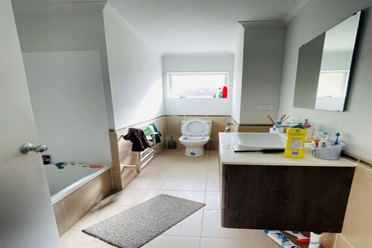 Photo of property in 14 Clomell Drive, Flat Bush, Auckland, 2019