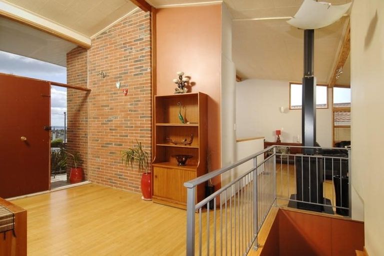 Photo of property in 68a Carlisle Road, Browns Bay, Auckland, 0630