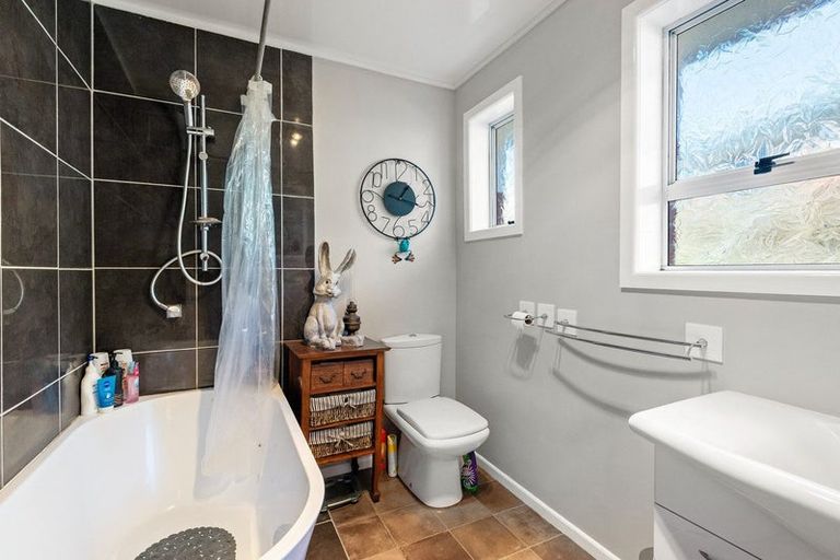 Photo of property in 132 Centennial Avenue, Helensburgh, Dunedin, 9010