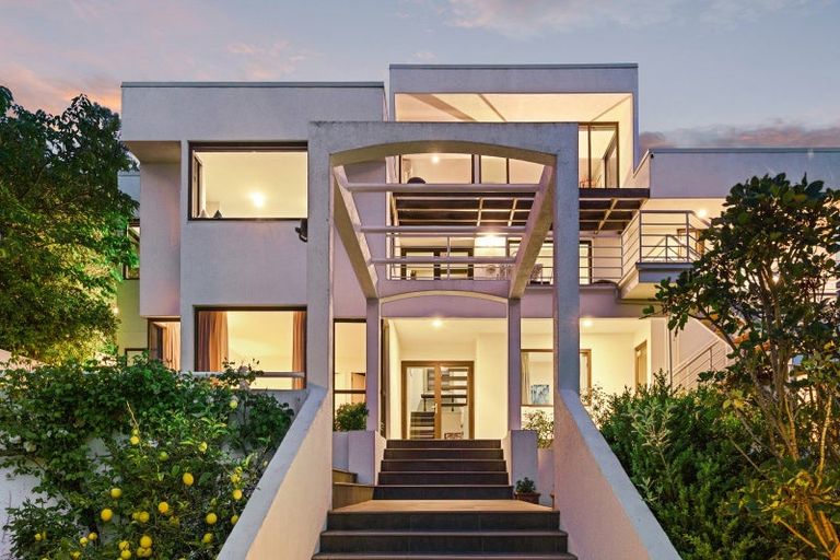 Photo of property in 3 Allom Lane, Cashmere, Christchurch, 8022