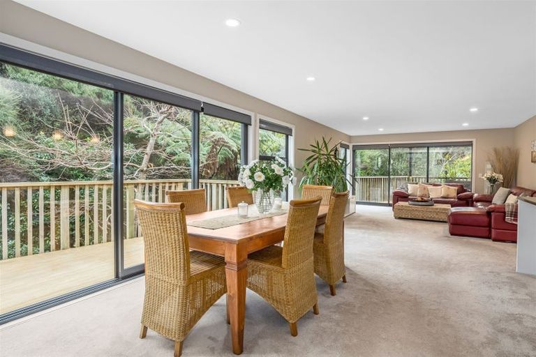 Photo of property in 122 Navigation Drive, Whitby, Porirua, 5024