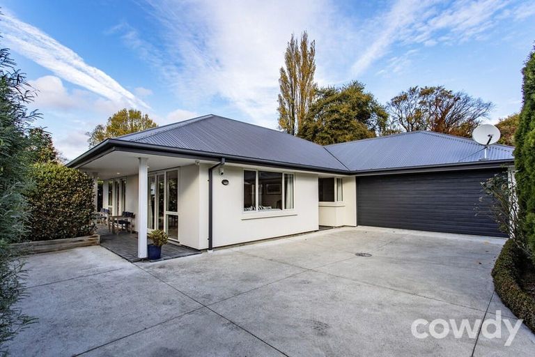 Photo of property in 7a Girvan Street, Fendalton, Christchurch, 8041