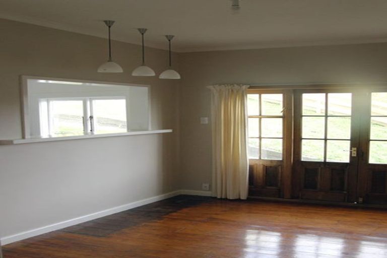 Photo of property in 24 Imperial Terrace, Melrose, Wellington, 6022