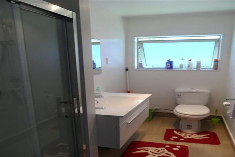 Photo of property in 613 Massey Road, Mangere, Auckland, 2022