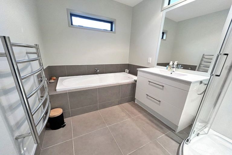 Photo of property in 868 Acacia Bay Road, Acacia Bay, Taupo, 3330