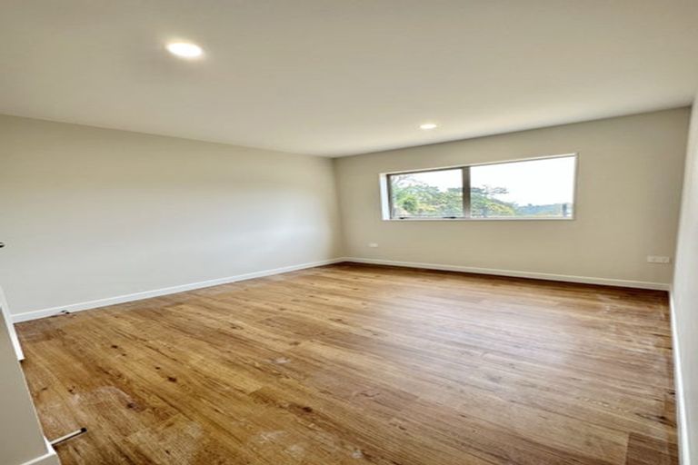 Photo of property in 17c Balmain Road, Birkenhead, Auckland, 0626