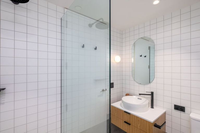 Photo of property in 1/360 Montreal Street, Christchurch Central, Christchurch, 8013