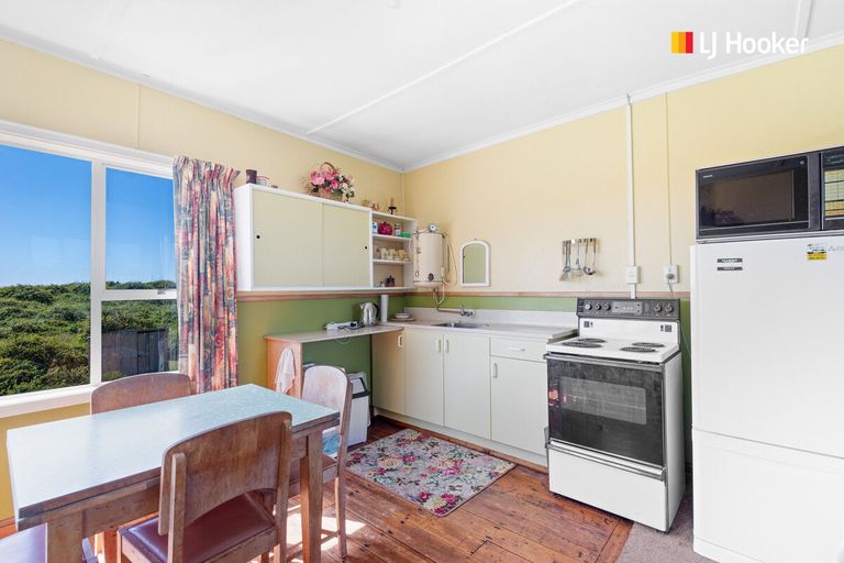 Photo of property in 111 Moturata Road, Taieri Beach, Taieri Mouth, 9091