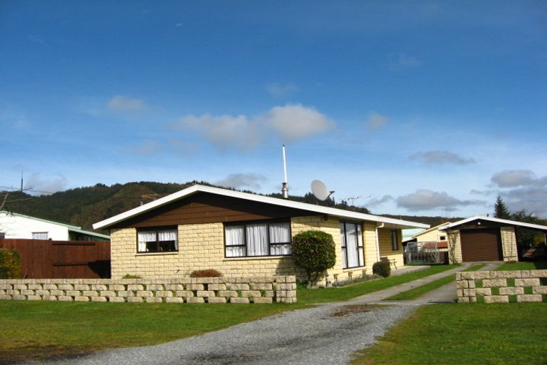 Photo of property in 92 Dick Street, Reefton, 7830