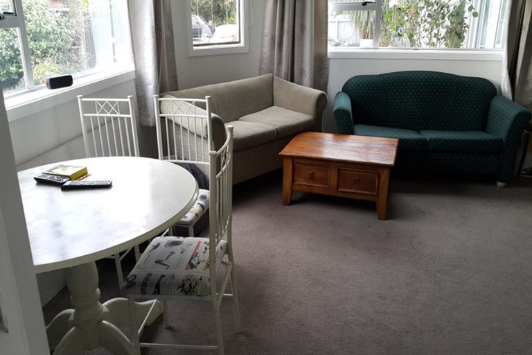 Photo of property in 103 Rattray Street, Riccarton, Christchurch, 8041