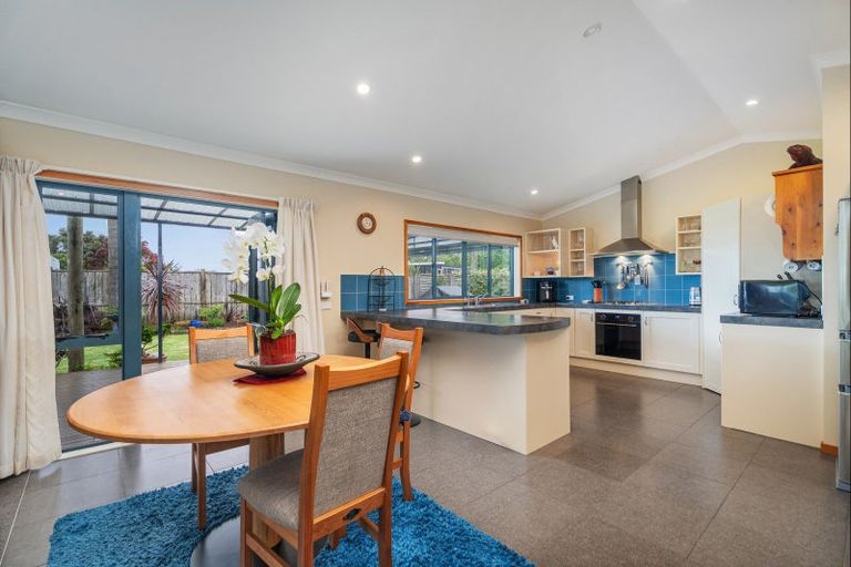 Photo of property in 19 Cobham Lane, Whitianga, 3510