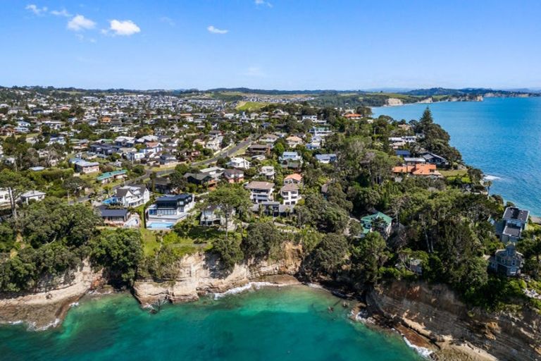 Photo of property in 75 Cliff Road, Torbay, Auckland, 0630