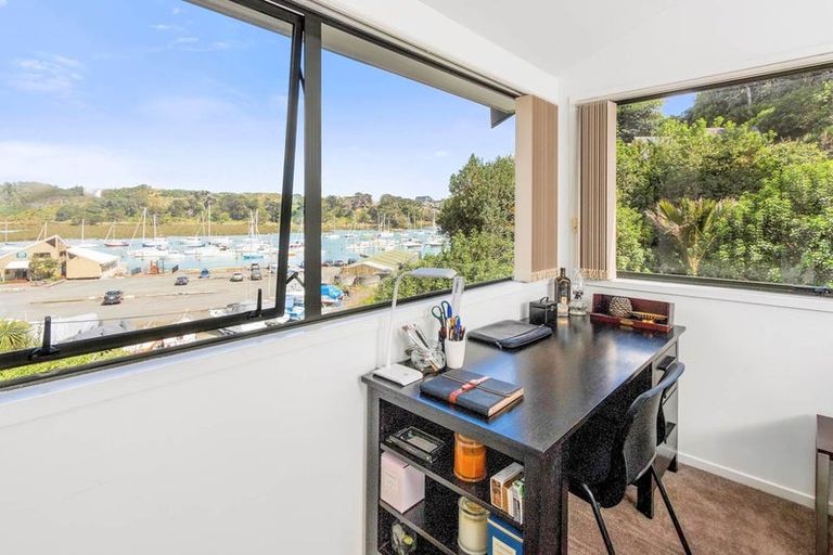 Photo of property in 8 Fairhaven Walk, Wade Heads, Whangaparaoa, 0932