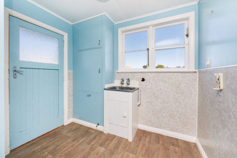 Photo of property in 14 Belvedere Crescent, Takaro, Palmerston North, 4412