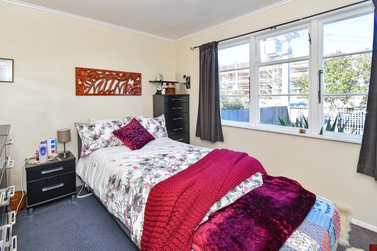 Photo of property in 18 Mcannalley Street, Manurewa East, Auckland, 2102