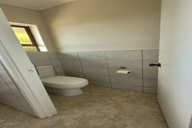 Photo of property in 3/64 Church Street, Northcote Point, Auckland, 0627