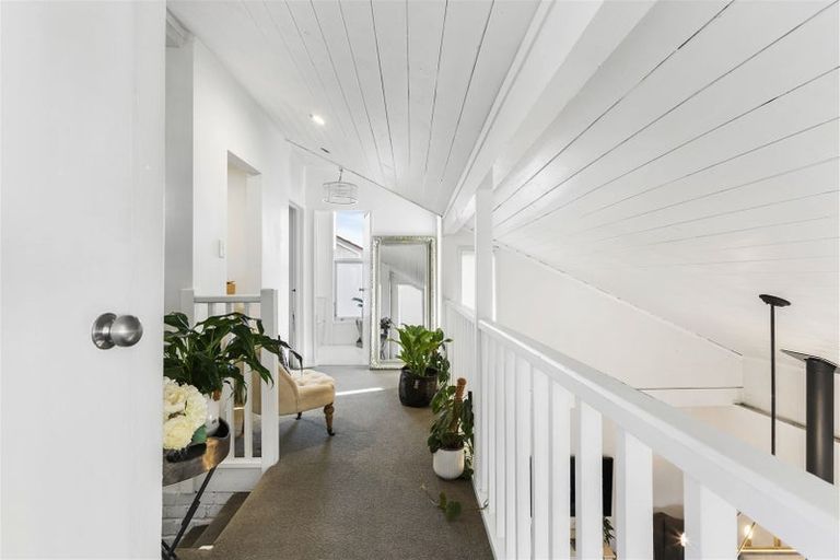 Photo of property in 52a Hatton Road, Orewa, 0931