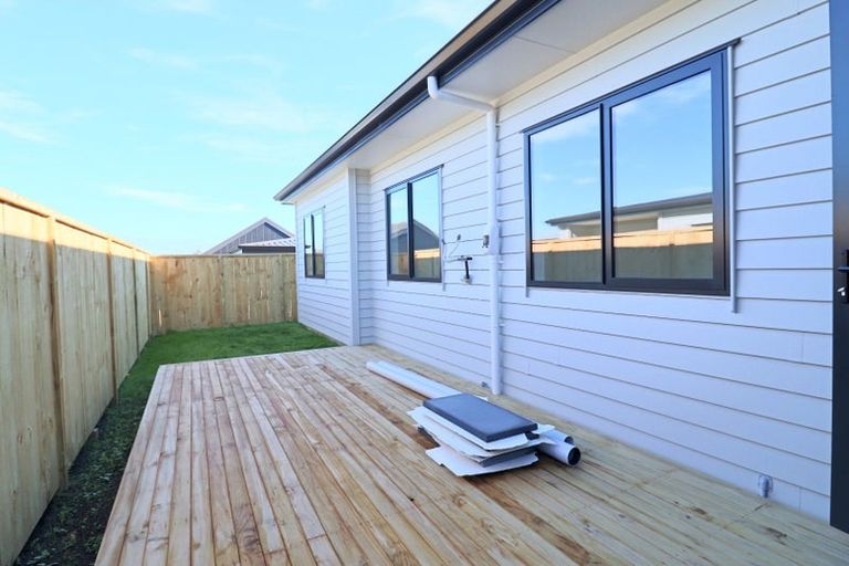 Photo of property in 6 Kobe Street, Karaka, 2580