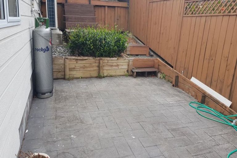 Photo of property in 2/559 East Coast Road, Browns Bay, Auckland, 0630