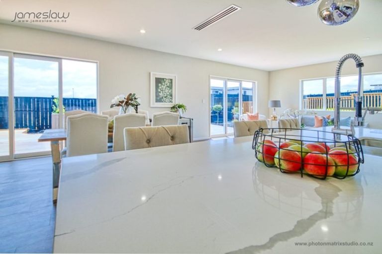 Photo of property in 52 Eighth View Avenue, Beachlands, Auckland, 2018