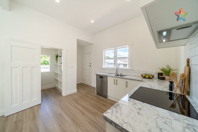 Photo of property in 12 Heath Grove, Waiwhetu, Lower Hutt, 5010