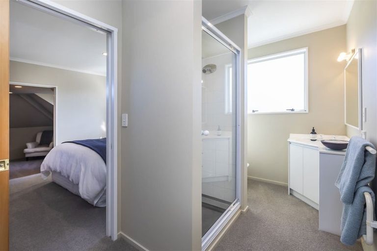 Photo of property in 1/53 Memorial Avenue, Ilam, Christchurch, 8053