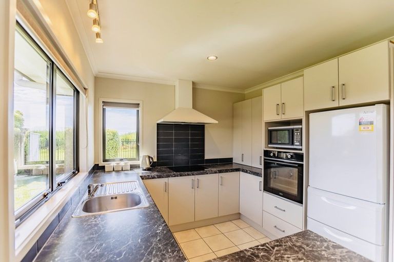 Photo of property in 19 Mcnaughton Place, Onekawa, Napier, 4110