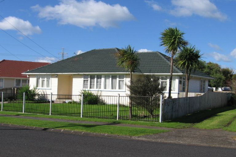 Photo of property in 8 Sandbrook Avenue, Otara, Auckland, 2023