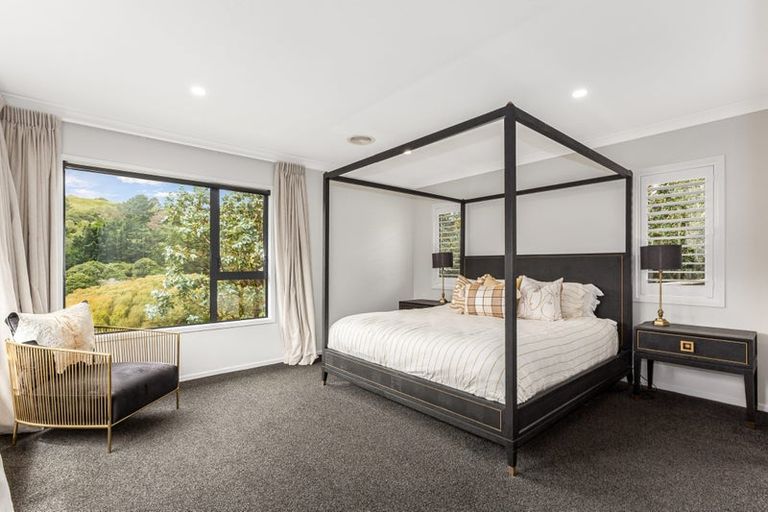 Photo of property in 8 Tararua Close, Aotea, Porirua, 5024