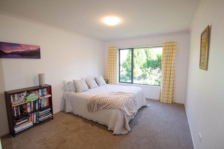 Photo of property in 2 Bell Avenue, Cromwell, 9310