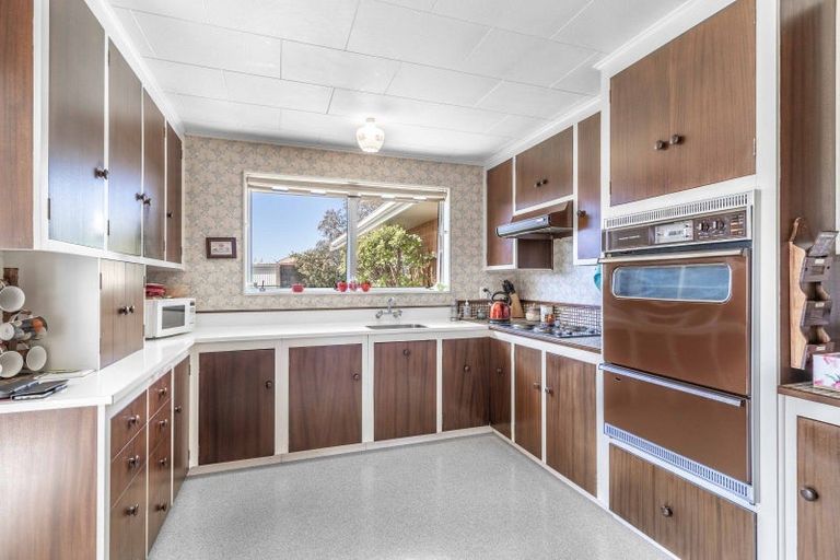 Photo of property in 70 Hillary Street, Winton, 9720