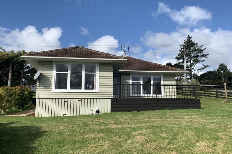 Photo of property in 400 Paremoremo Road, Paremoremo, Auckland, 0632