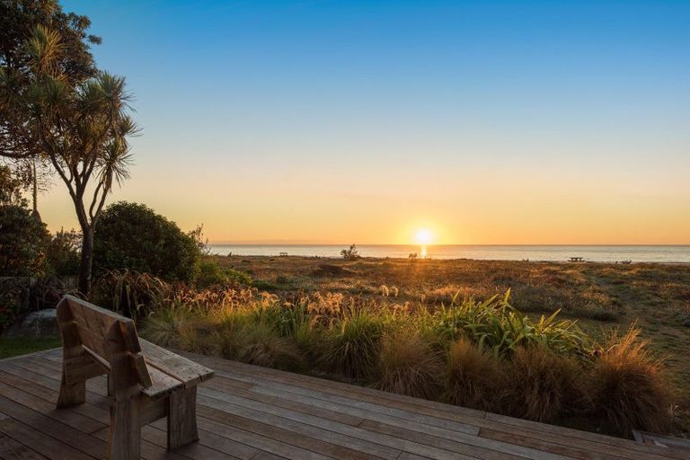 Photo of property in 112 Rarangi Beach Road, Rarangi, Blenheim, 7273