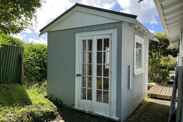 Photo of property in 5 Zion Road, Birkenhead, Auckland, 0626