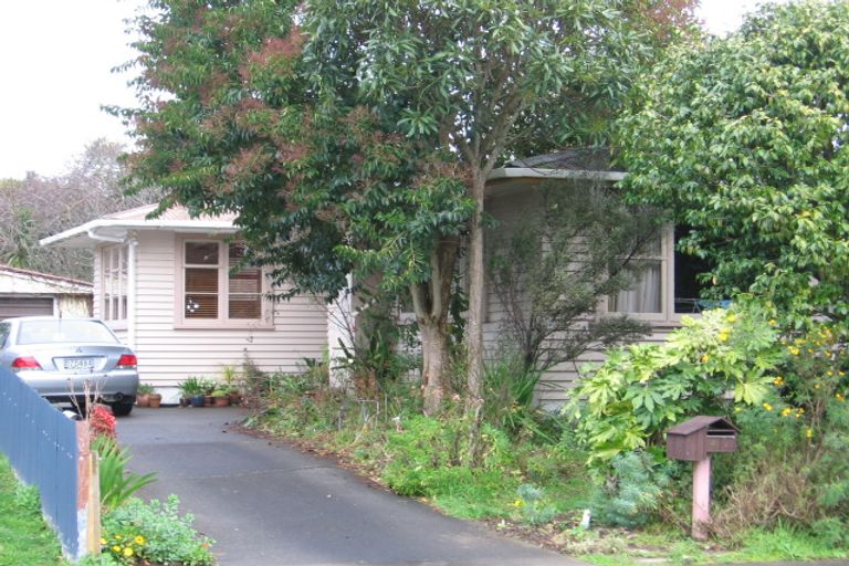 Photo of property in 4 Antrim Place, Hokowhitu, Palmerston North, 4410