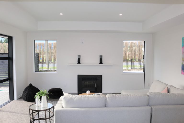 Photo of property in 91 Wingatui Road, Mosgiel, 9024