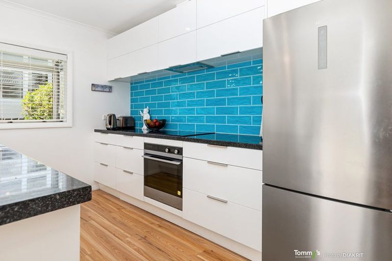 Photo of property in 234 The Parade, Island Bay, Wellington, 6023