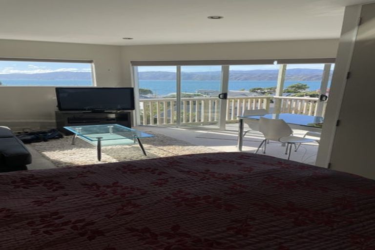 Photo of property in 15 Pinelands Avenue, Seatoun, Wellington, 6022