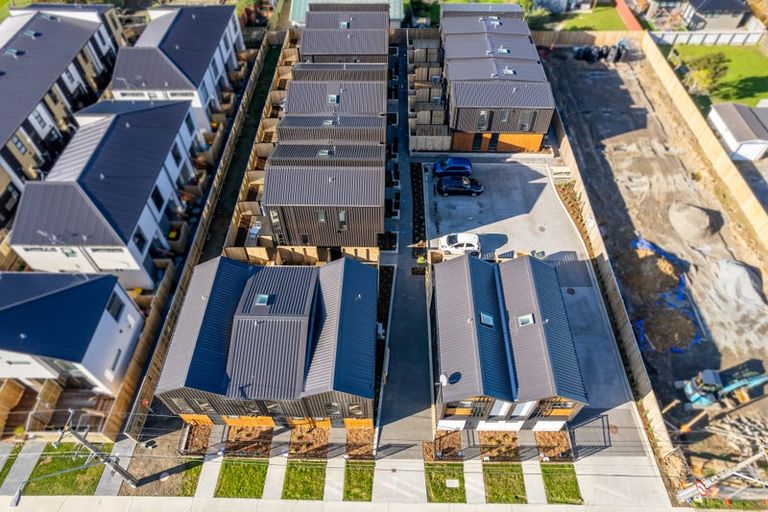 Photo of property in 1/22 Fitzherbert Road, Wainuiomata, Lower Hutt, 5014