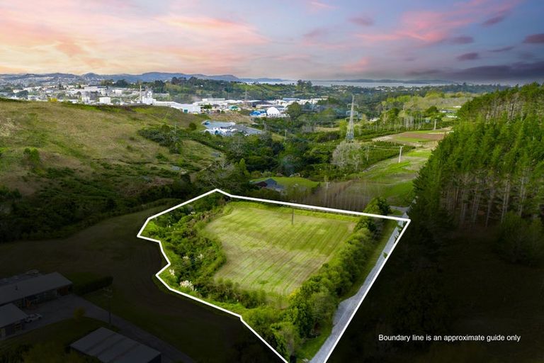 Photo of property in 1/105f Newman Road, Stillwater, Silverdale, 0993