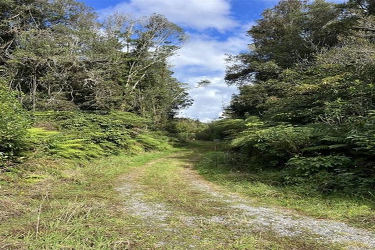 Photo of property in 8 Bellbird Close, Moana, 7875