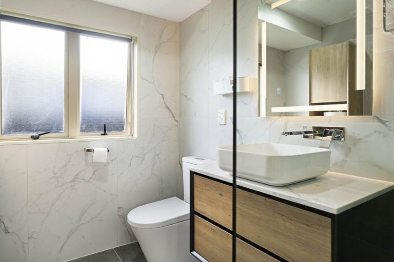 Photo of property in 75 Kamara Road, Glen Eden, Auckland, 0602