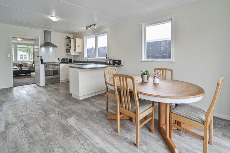 Photo of property in 44 Upham Street, Havelock North, 4130