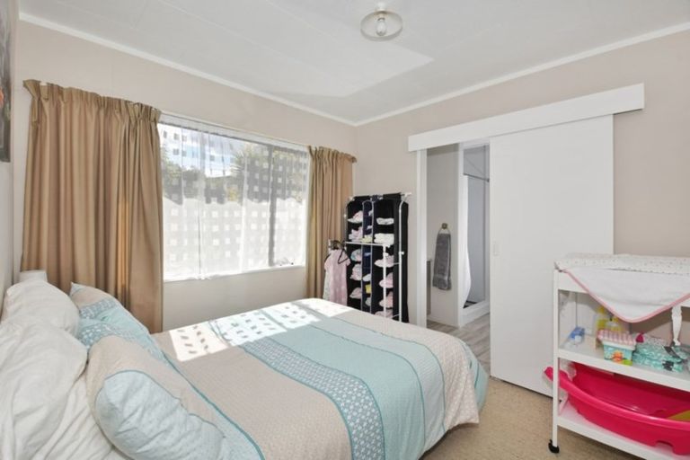 Photo of property in 1 Tikorangi Place, Morningside, Whangarei, 0110