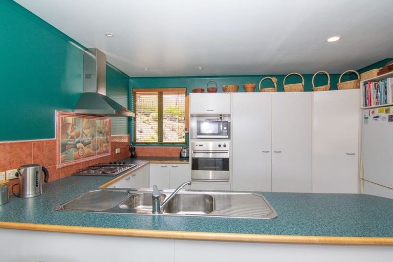 Photo of property in 156 Shanks Road, Helensville, 0875