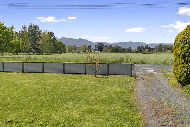 Photo of property in 22 Ngarua Road, Waitoa, 3310