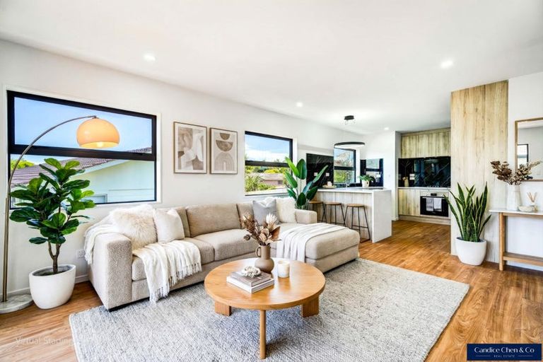 Photo of property in 74b Awaroa Road, Sunnyvale, Auckland, 0612