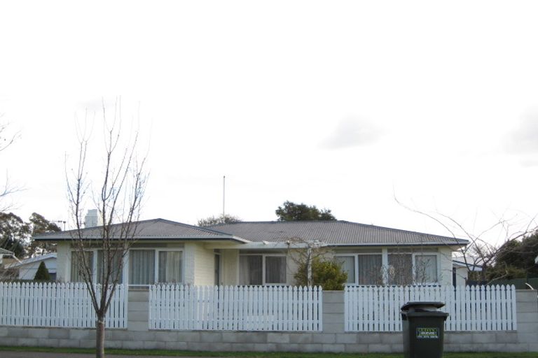 Photo of property in 52 Elliott Crescent, Havelock North, 4130