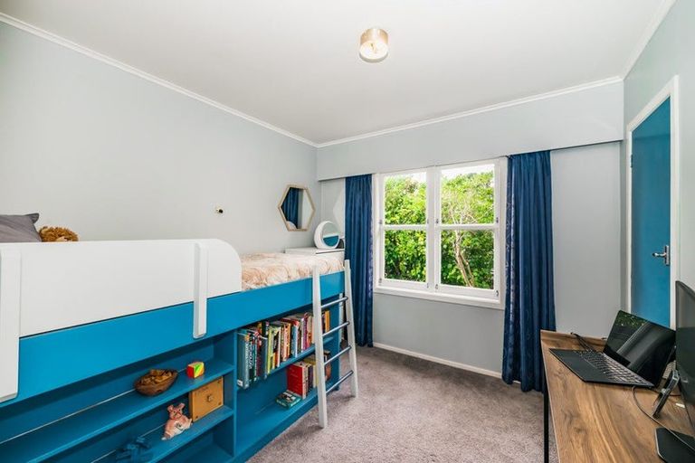 Photo of property in 33 Ocean Road, Paraparaumu Beach, Paraparaumu, 5032